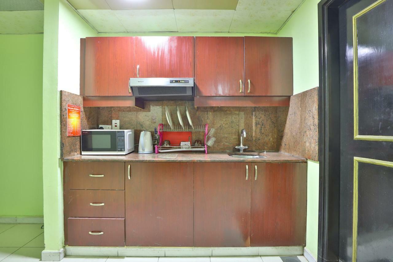 Oyo 261 Remas Hotel Apartment 迪拜 外观 照片